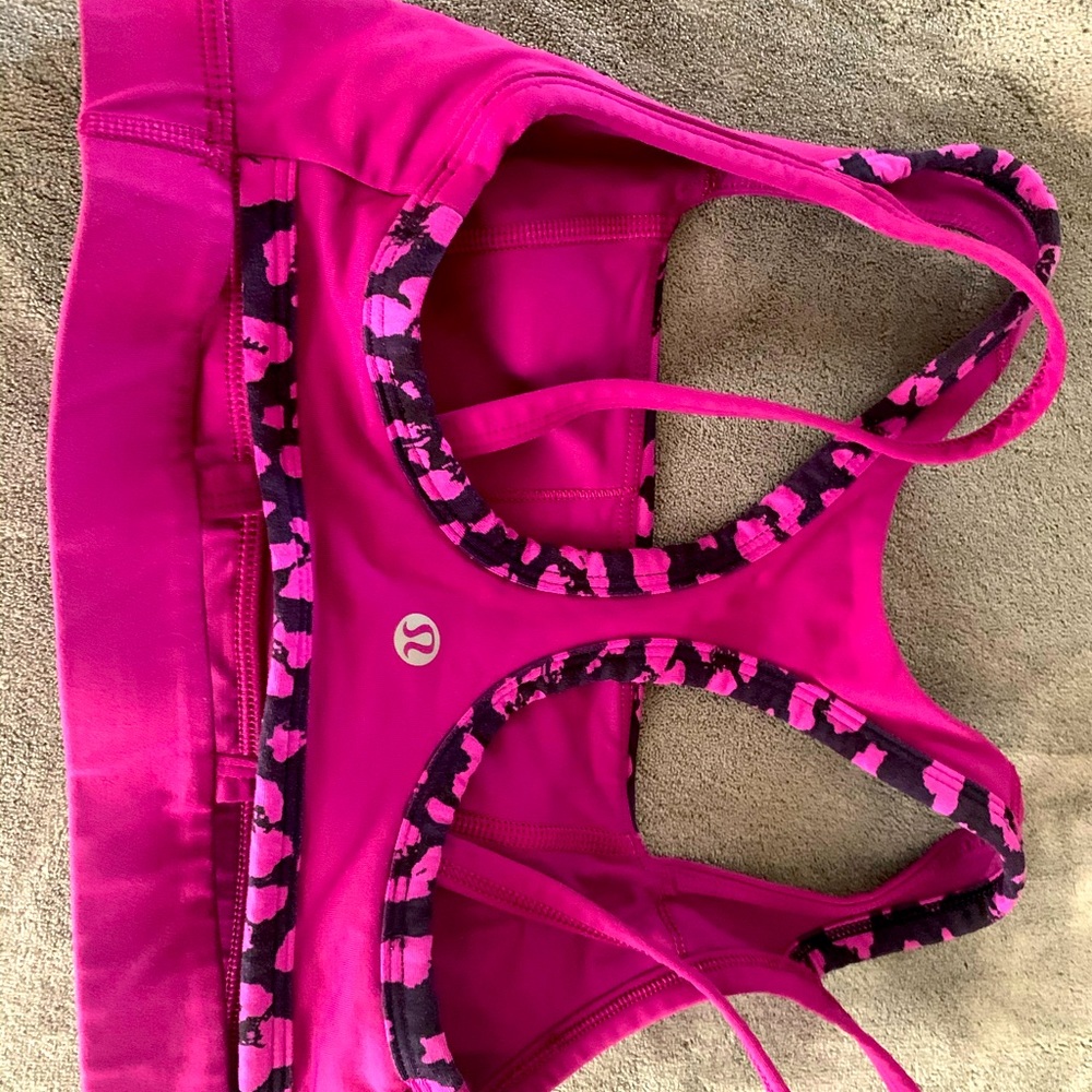 Lululemon sports bra